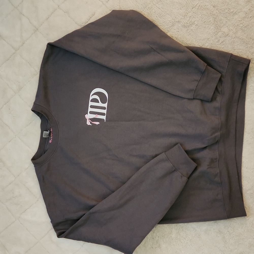 TAYLOR SWIFT GRAPHIC SWEATSHIRT